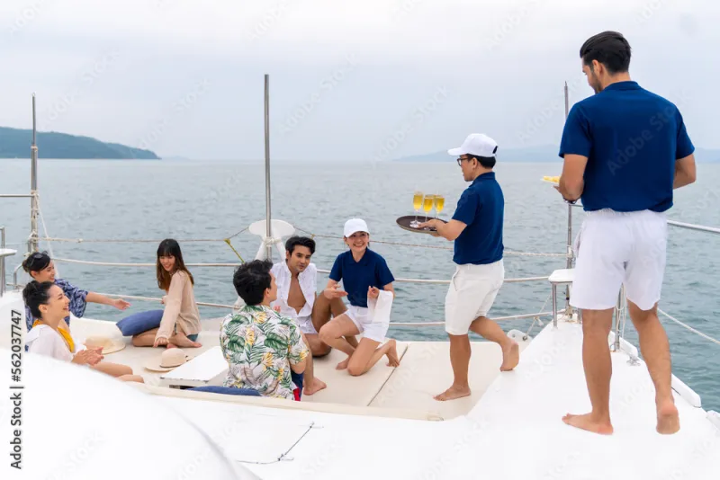 The Art of Being Read: Understanding the Unspoken Choreography of Luxury Charter Crew